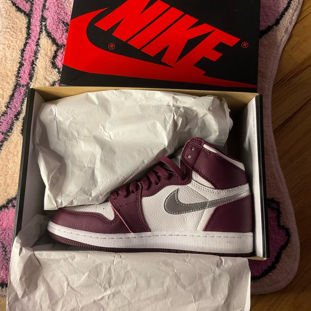 Jordan 1 Retro High OG Bordeaux GS 7Y
